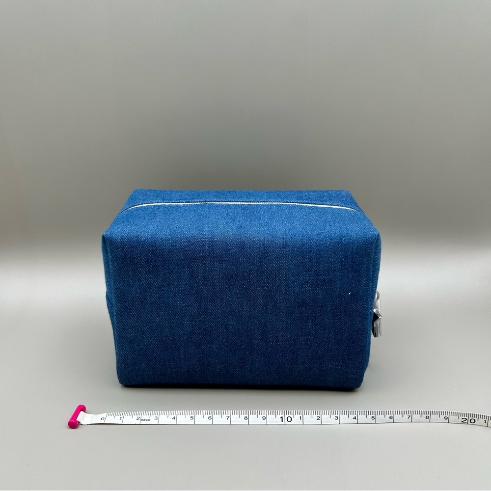 Dior cosmetics pouch - Picture 2 of 2